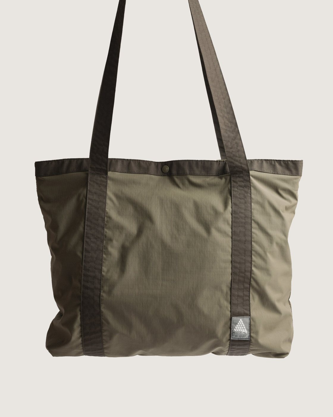 Ripstop tote in olive