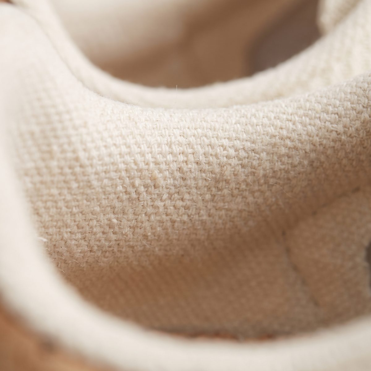Close-up of the recycled cotton lining