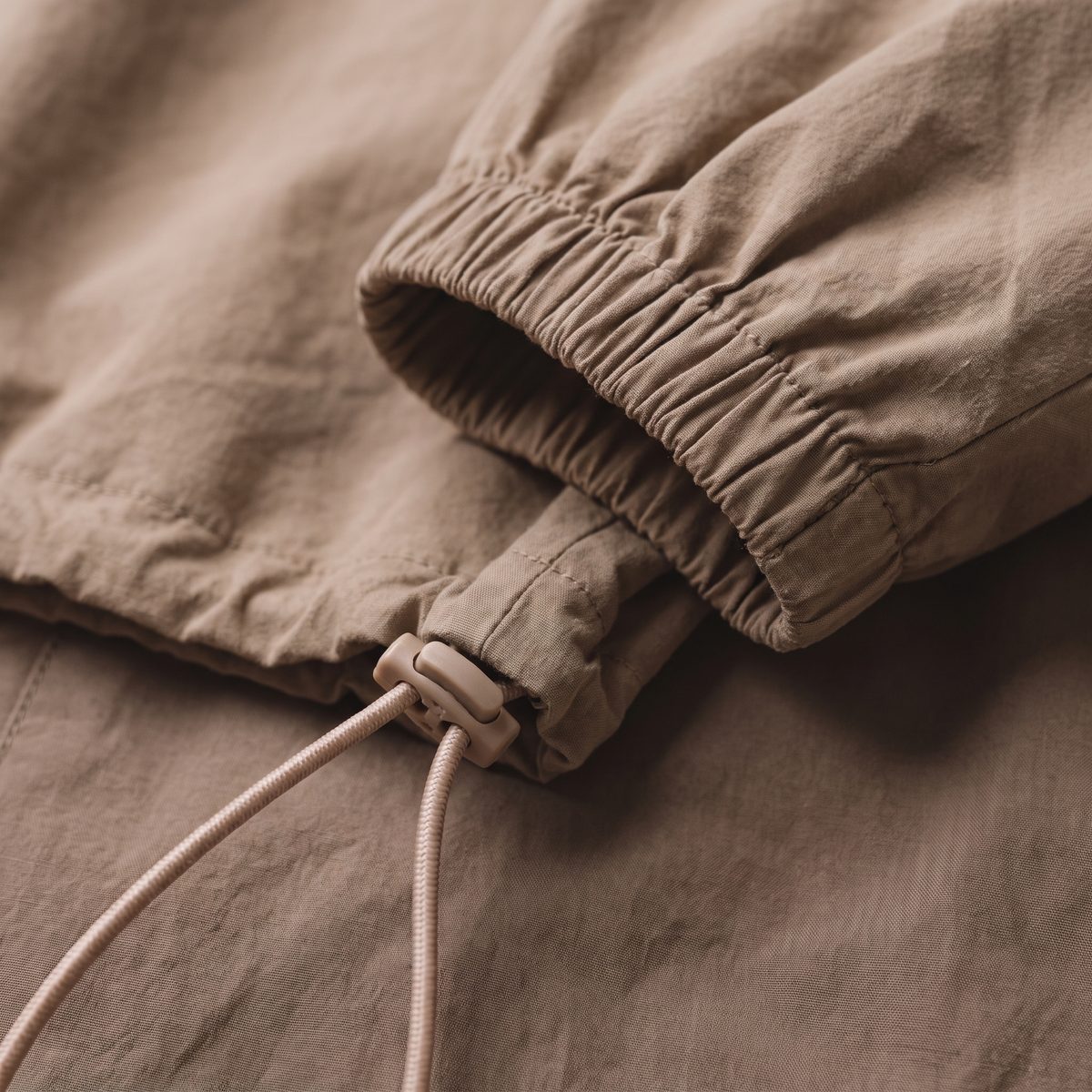 Close-up of drawcord and cord lock