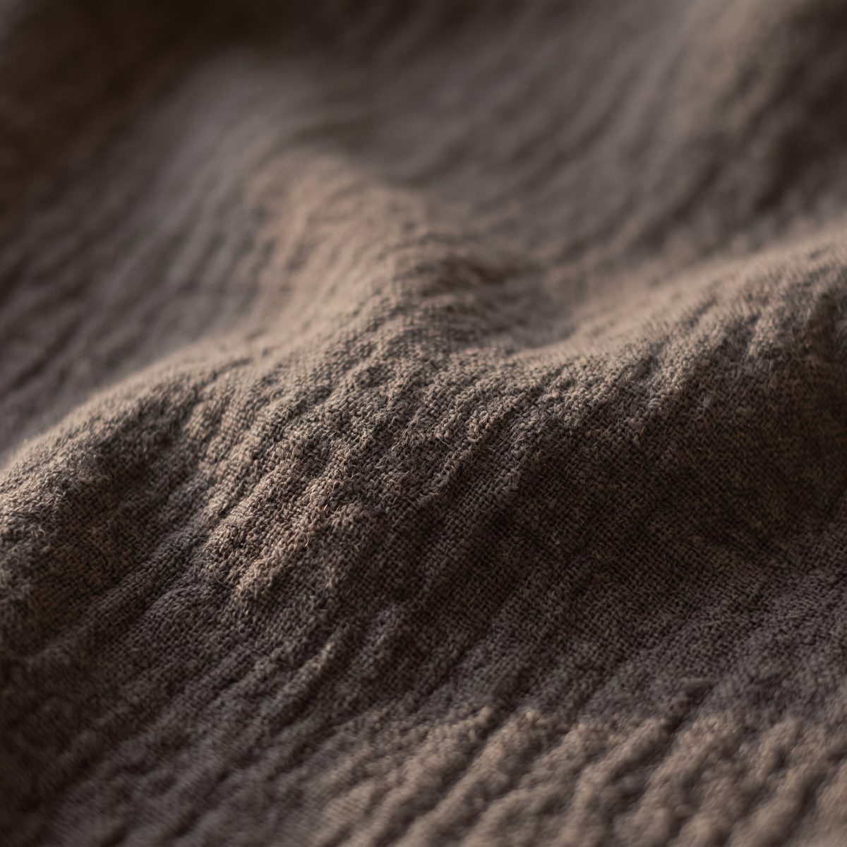 Close-up of linen-cotton crinkle